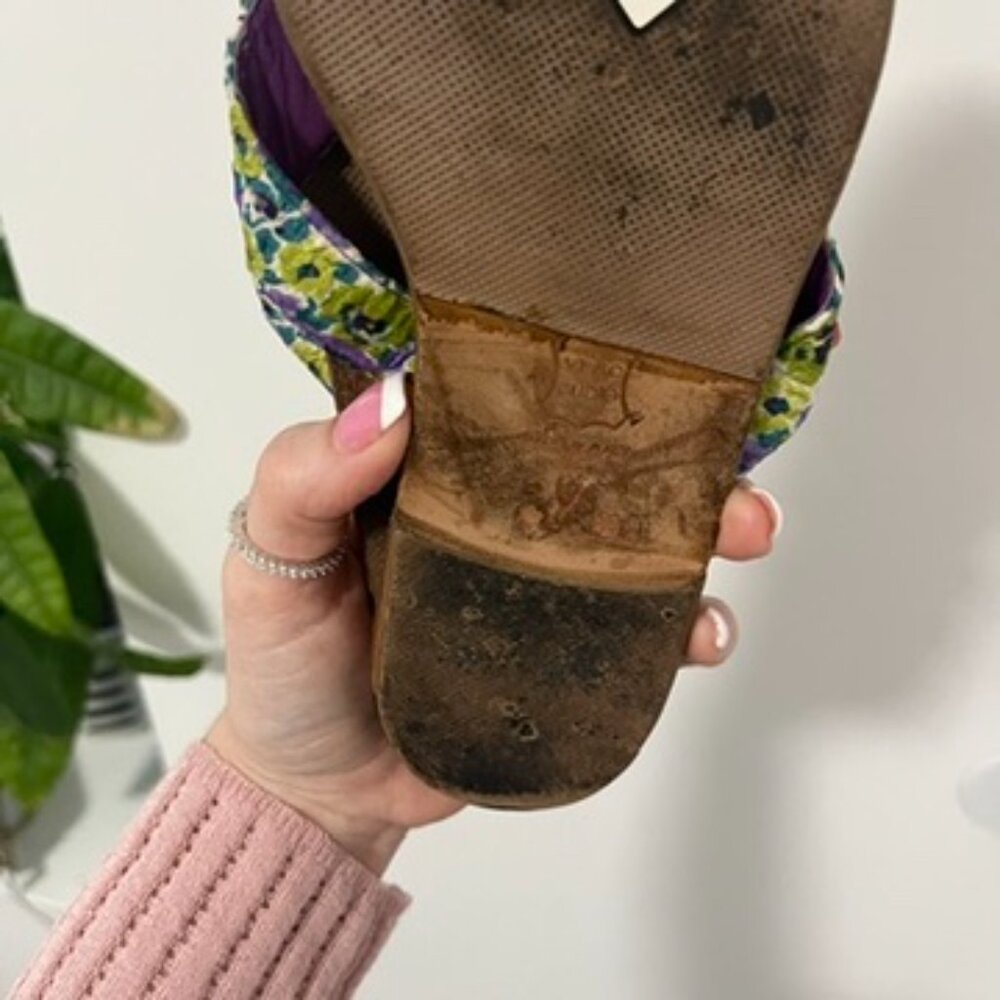 Manolo Blahnik Purple Floral Print Leather Strap Sandals Size 35 - Picture 6 of 8